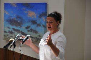 Laura Sibilia at the 2015 Press event announcing Federal EDA funding for the GEIH.